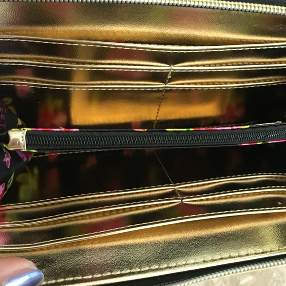 Brand new Betsey Johnson price firm - Picture 4 of 8